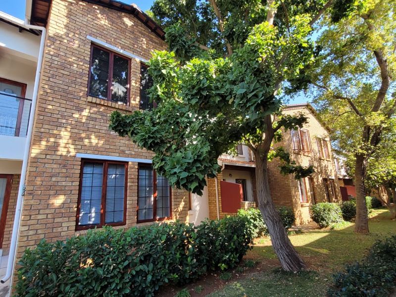 Modern Ground Floor Unit in Montana - Photo 6