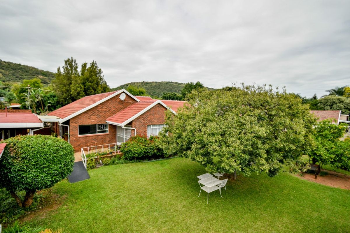 Spacious Family Home in Wonderboom Area - Photo 5