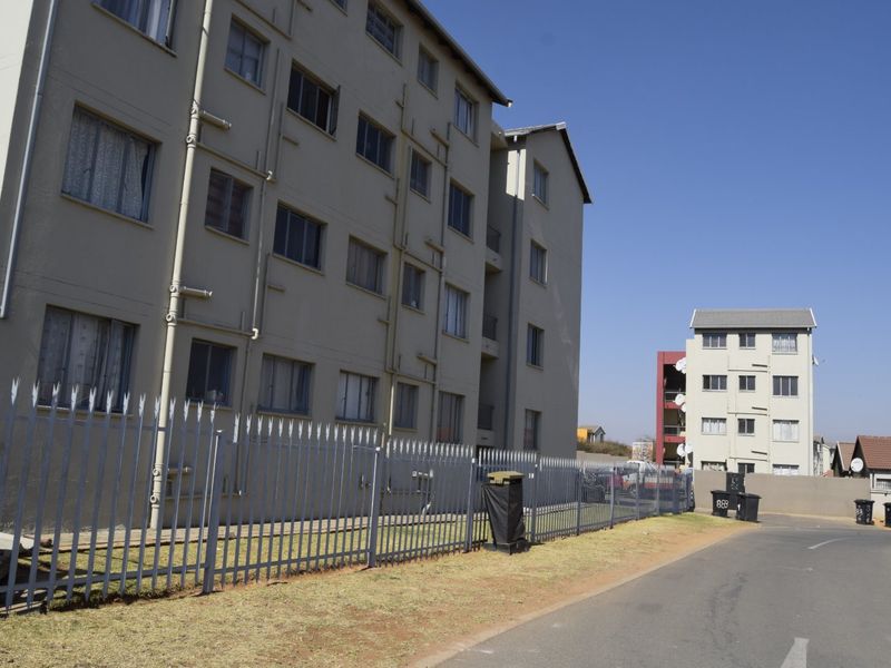 2 Bedroom Apartment to rent - Photo 3