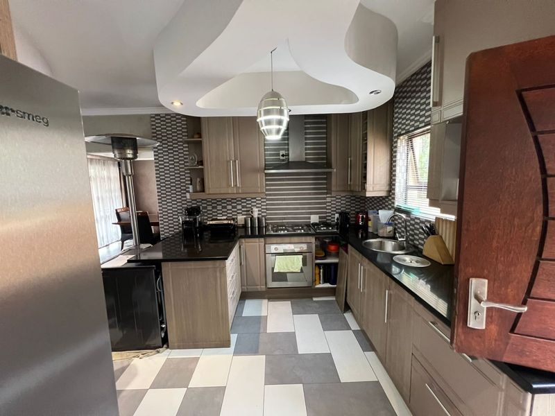 This Property Is A Fantastic Opportunity Not To Be Missed! - Photo 7