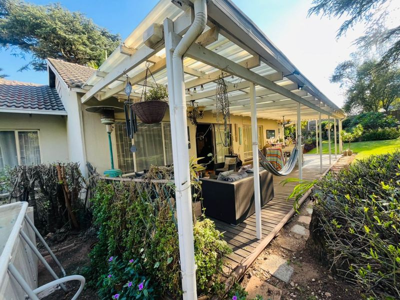 2 Bedroom Family Home for Sale in Olivedale - Photo 5