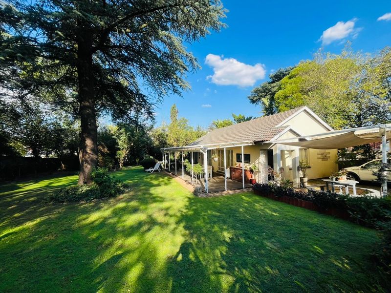 2 Bedroom Family Home for Sale in Olivedale - Photo 3