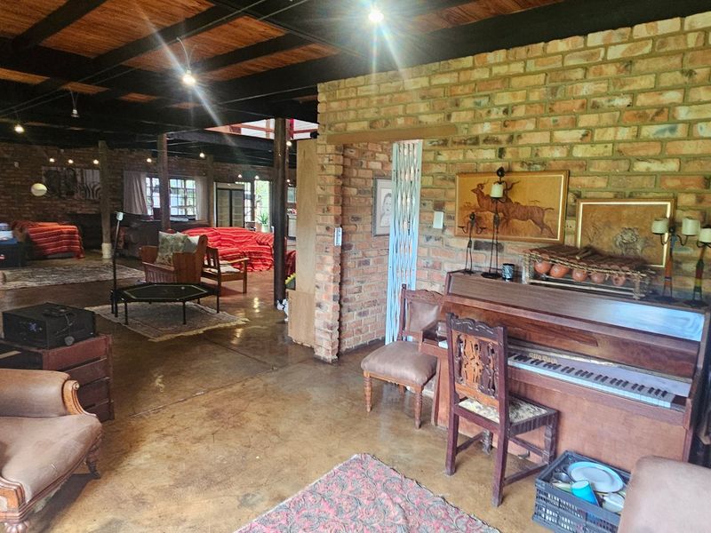 Exceptional 1.1ha Lifestyle Property in Roodeplaat – Space, Security & Endless Potential  - Photo 9