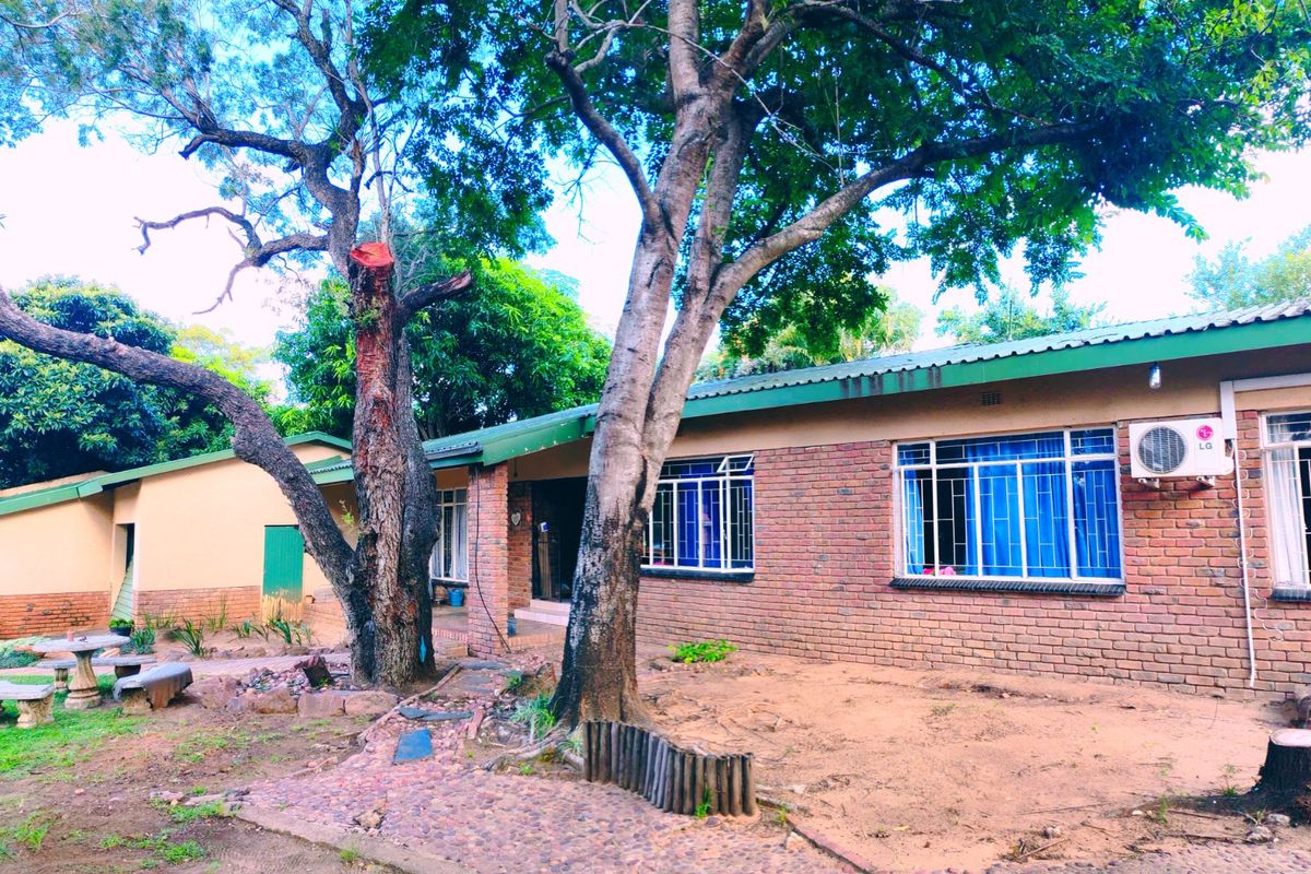 House for sale in Modimolle - Photo 2