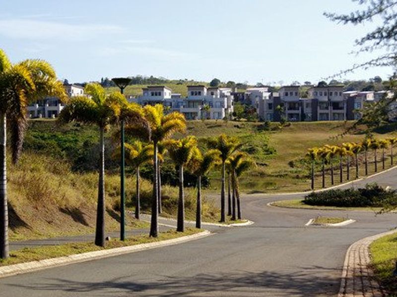 Development Gold: 3,343sqm Hilltop Site in Palm Lakes 2 - Photo 2