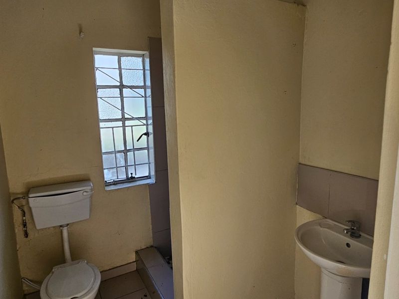 2 Bedroom Apartment to let in Stanger Central  - Photo 10