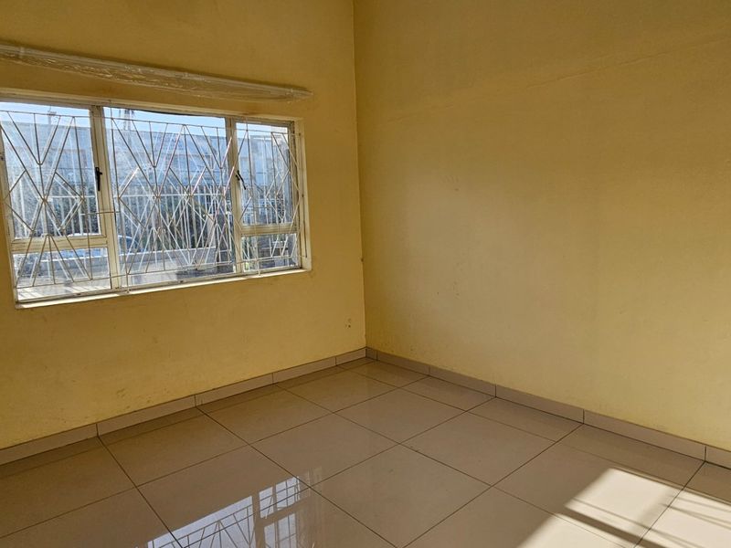 2 Bedroom Apartment to let in Stanger Central  - Photo 9