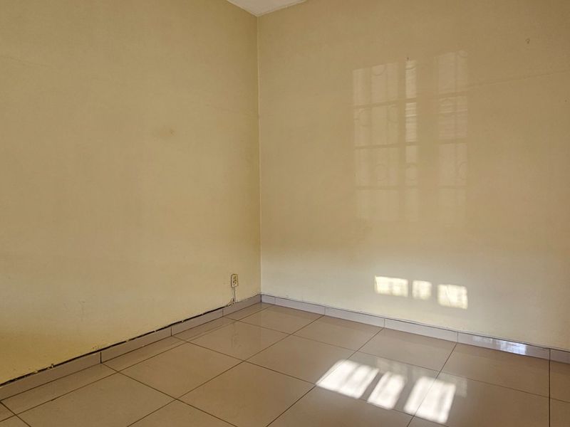 2 Bedroom Apartment to let in Stanger Central  - Photo 7