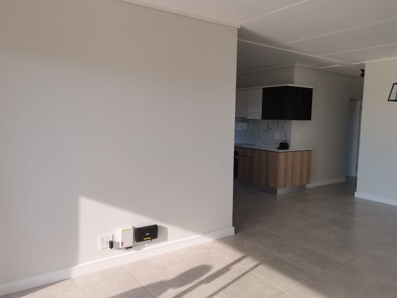 Modern 3 Bedroom Garden Apartment to rent in Munyaka Waterfall City Midrand  - Photo 4