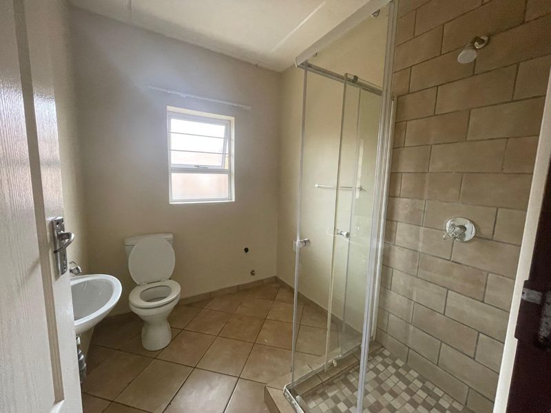 Fully Tenanted 2-Bed Apartments from ONLY R365 000 (All Costs Included!) - Photo 8
