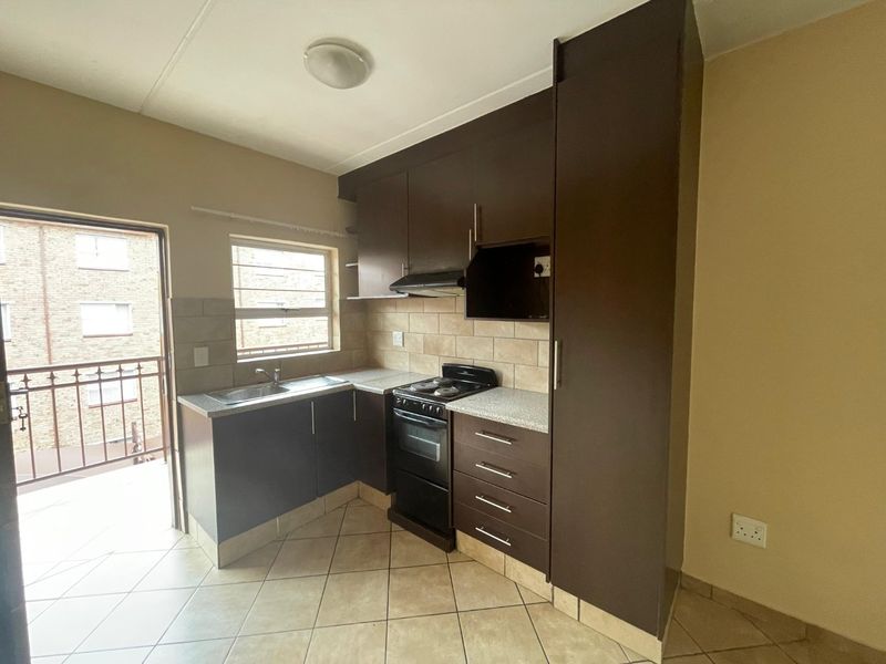 Fully Tenanted 2-Bed Apartments from ONLY R365 000 (All Costs Included!) - Photo 3