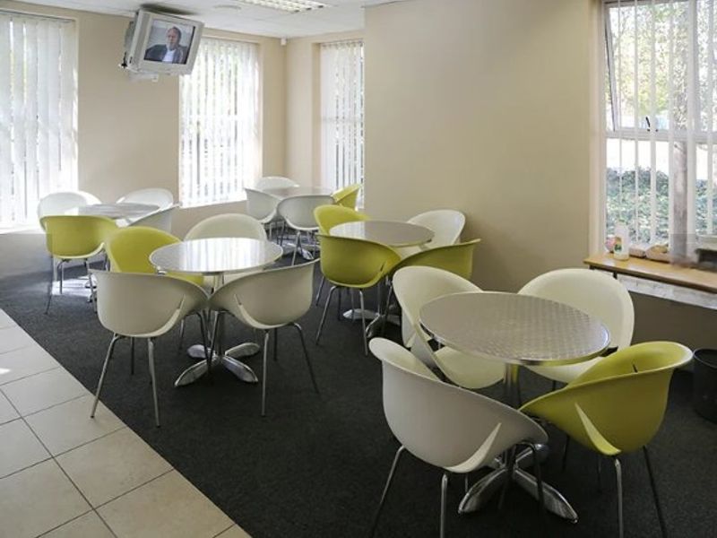 A- Grade Freestanding Office to let in Bruma, Johannesburg  - Photo 6