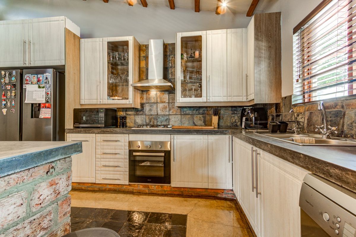 Modern Elegance with a Lodge-Inspired Touch   - Photo 3