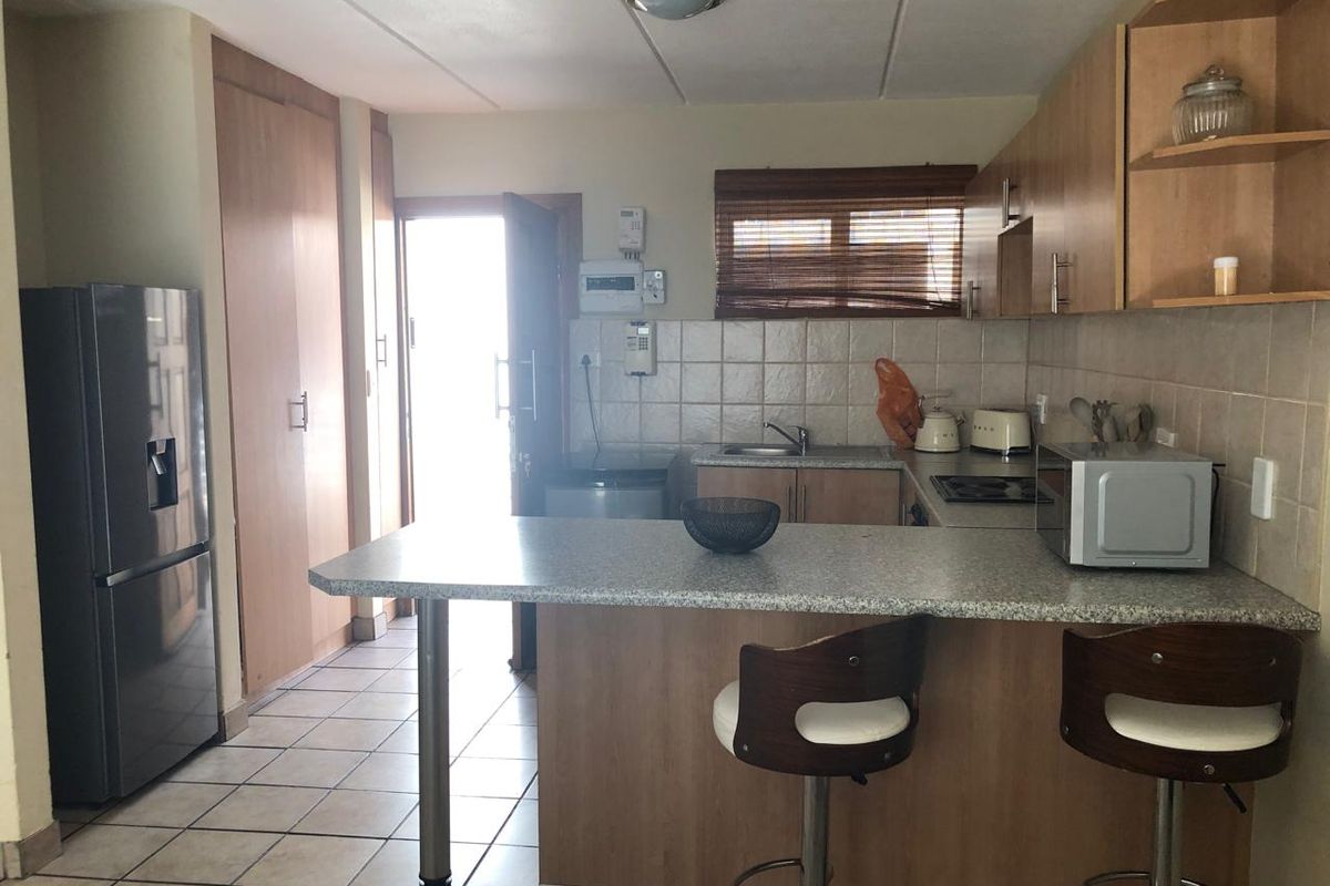 Well priced unit in the popular Elephant Mew complex - Photo 4