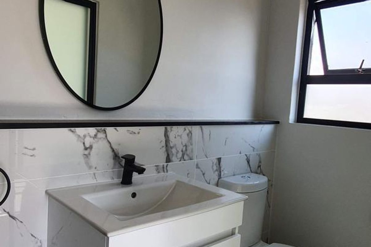 Property Description – 2 Bedroom, 2 Bathroom Apartment in Munyaka Lifestyle Estate - Photo 4