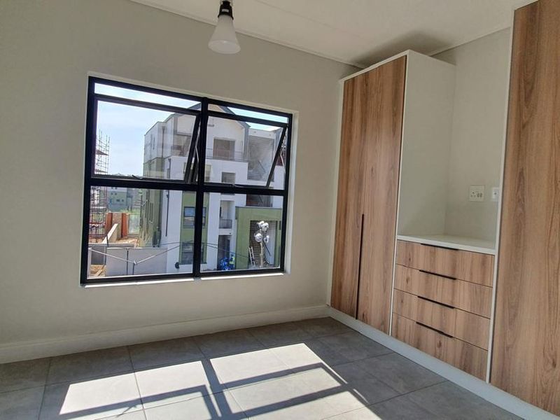 Property Description – 2 Bedroom, 2 Bathroom Apartment in Munyaka Lifestyle Estate - Photo 6