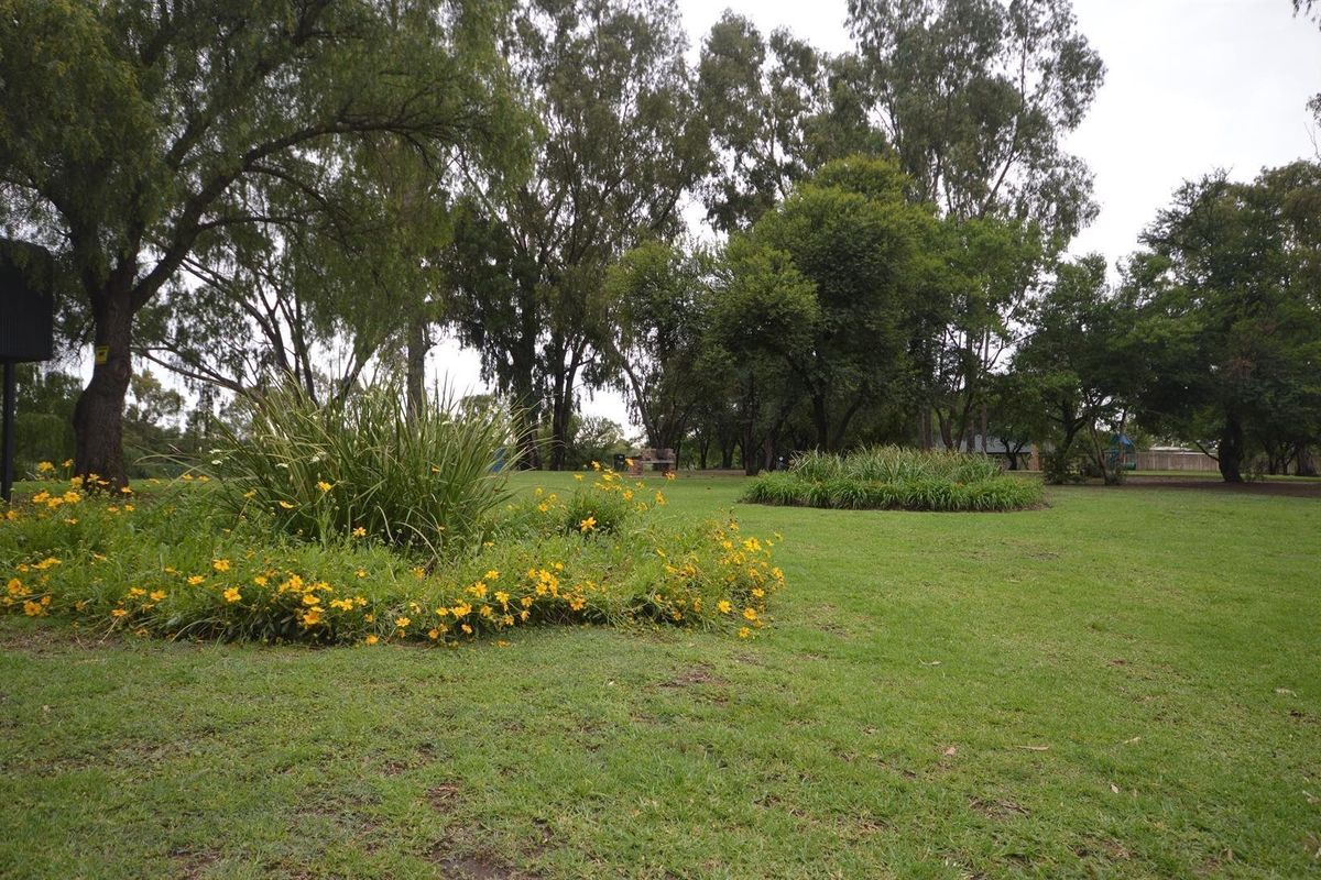 Well priced stand in the popular Riverspray Lifestyle Estate. - Photo 5