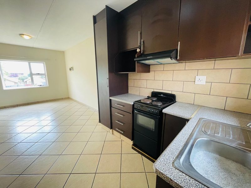 Investor’s Dream in Kempton Park - 2-Bed Apartments for ONLY R365 000 (All Costs Included!) - Photo 3