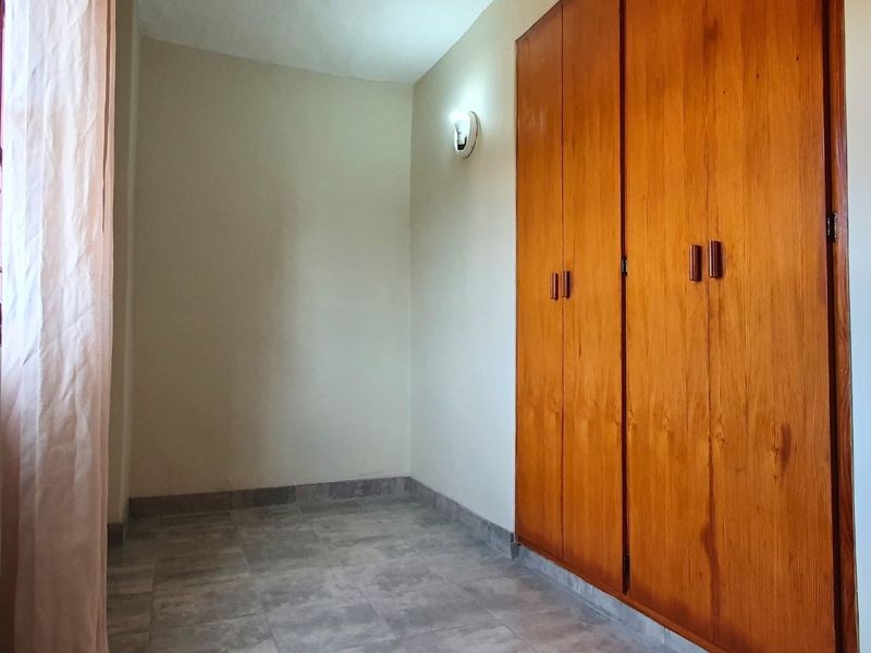 Well-Built Home with Modern Updates in Albertinia - Photo 3