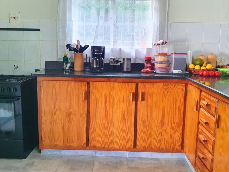 Well-Built Home with Modern Updates in Albertinia - Photo 8