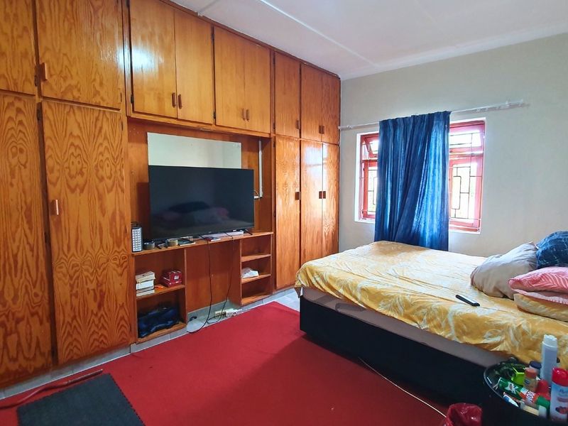 Well-Built Home with Modern Updates in Albertinia - Photo 7