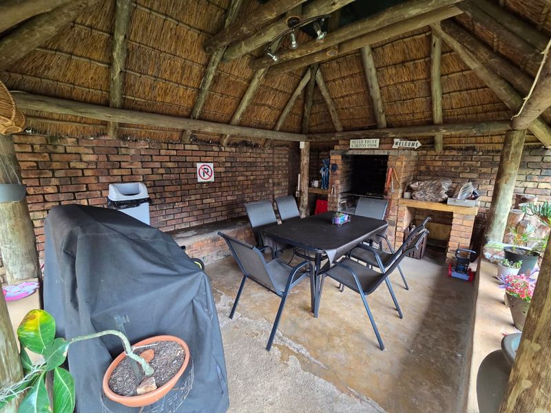 Modern Corner Unit In Secure Estate - Photo 3