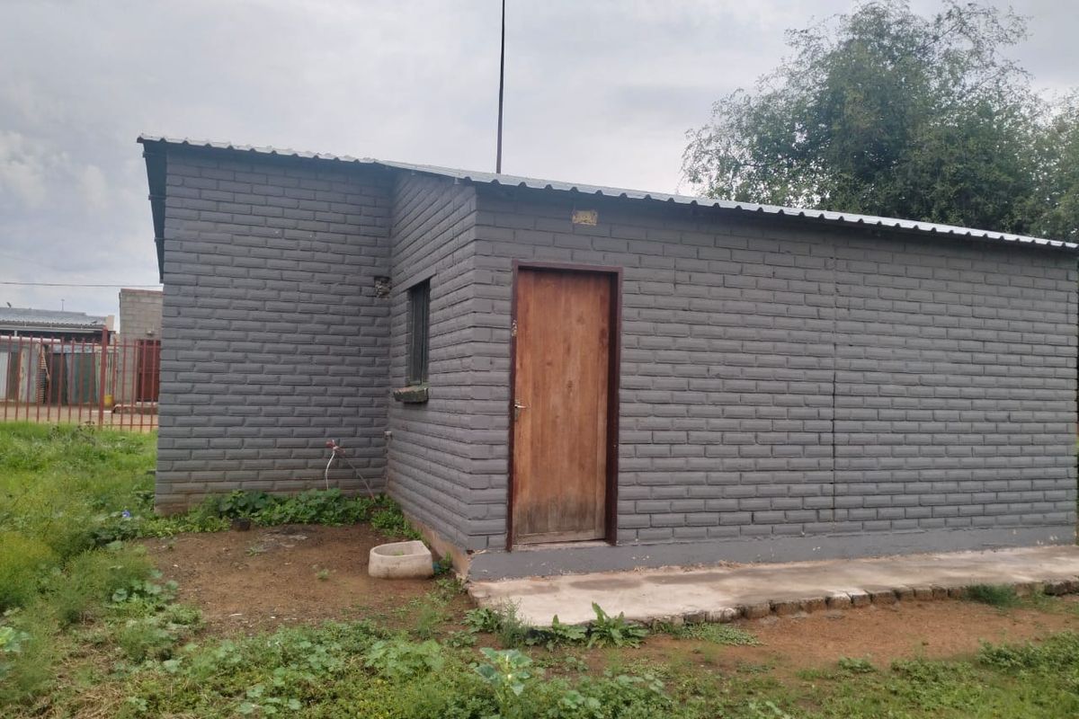 2-Bedroom Home in Heidedal Ext 14, Phase 4 – Ideal for First-Time Buyers - Photo 3