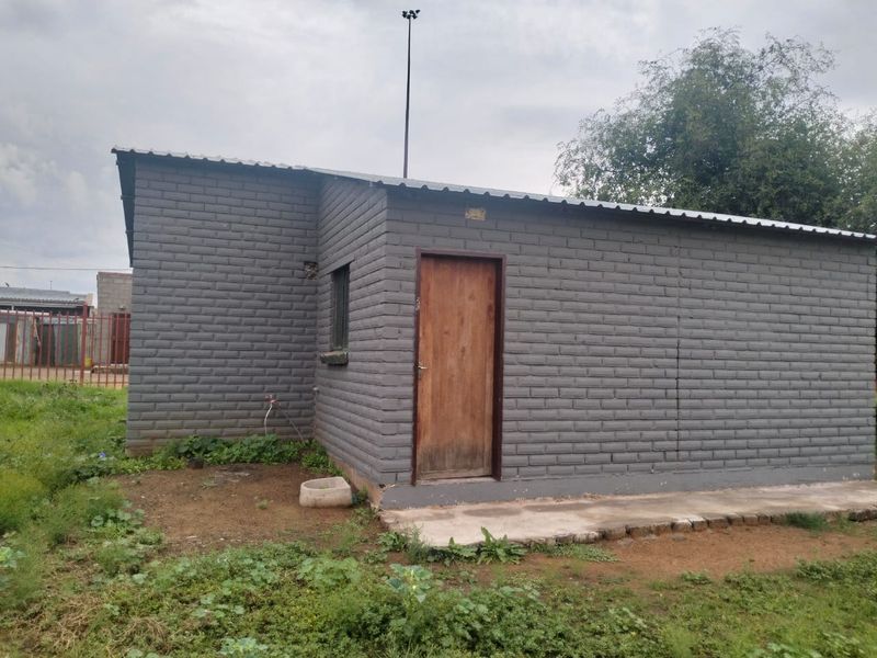 2-Bedroom Home in Heidedal Ext 14, Phase 4 – Ideal for First-Time Buyers - Photo 3