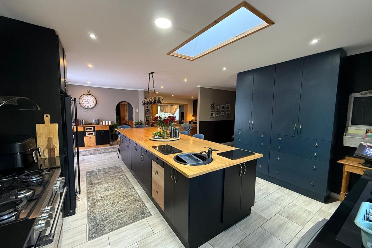 A Hidden Masterpiece – Prepare to Be Surprised - Photo 2