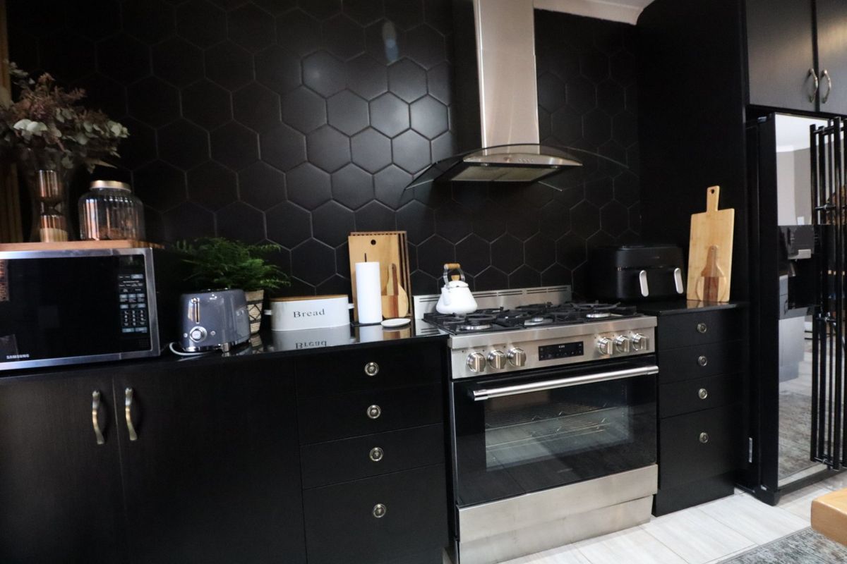 A Hidden Masterpiece – Prepare to Be Surprised - Photo 5