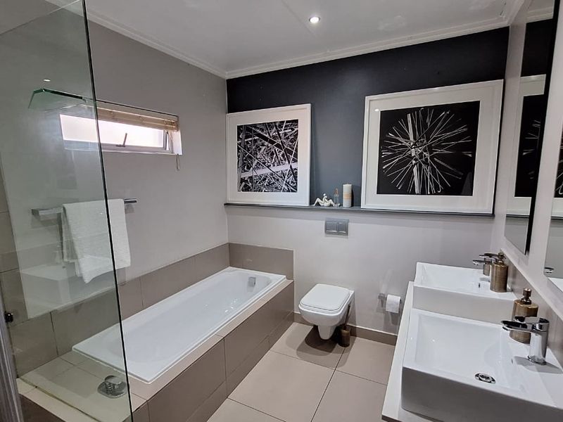 2 Bed 2 Bath ensuite Apartment To Let  - Photo 10