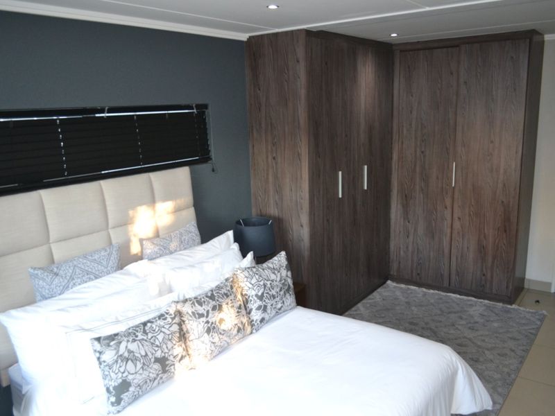 2 Bed 2 Bath ensuite Apartment To Let  - Photo 9