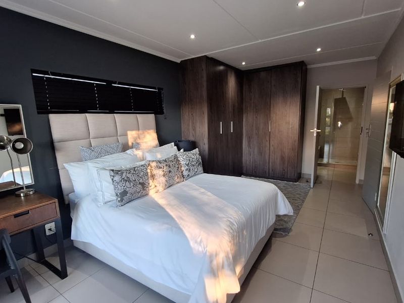 2 Bed 2 Bath ensuite Apartment To Let  - Photo 7