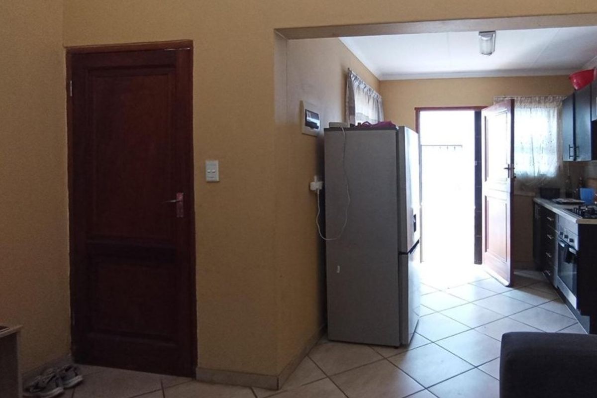 3 Bedroom Townhouse for Sale in Summerset, Sagewood, Midrand - Photo 5