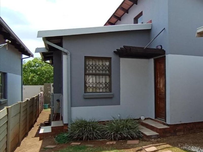 3 Bedroom Townhouse for Sale in Summerset, Sagewood, Midrand - Photo 4