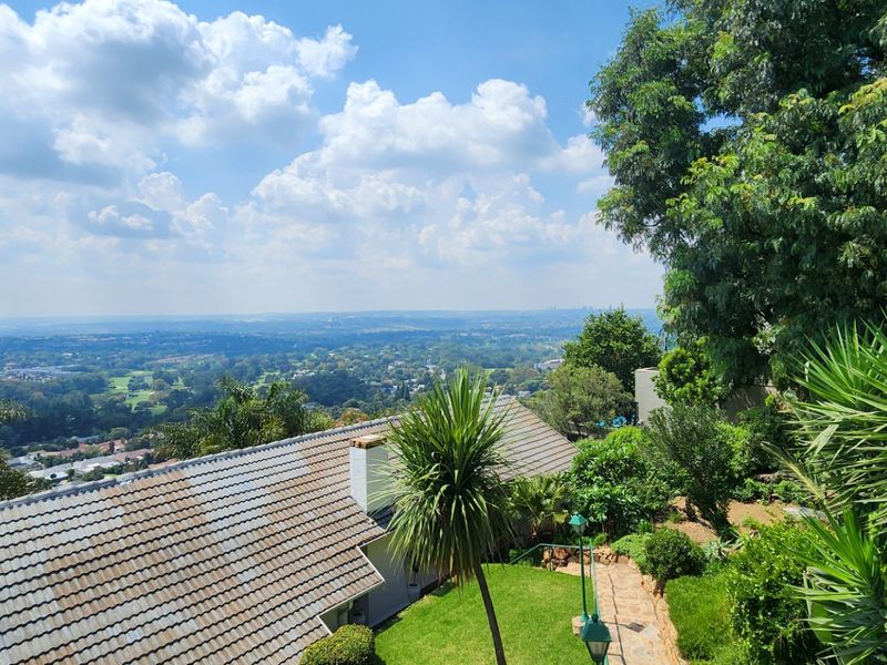 Prime Ridge Position | Charming 3 Bedroom Home | Unmatched Development Opportunity - Photo 6