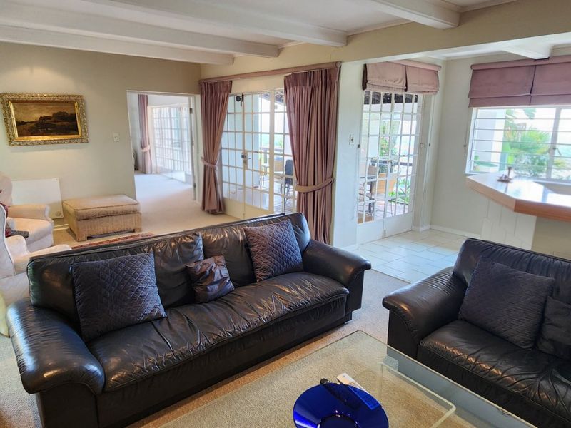 Prime Ridge Position | Charming 3 Bedroom Home | Unmatched Development Opportunity - Photo 10