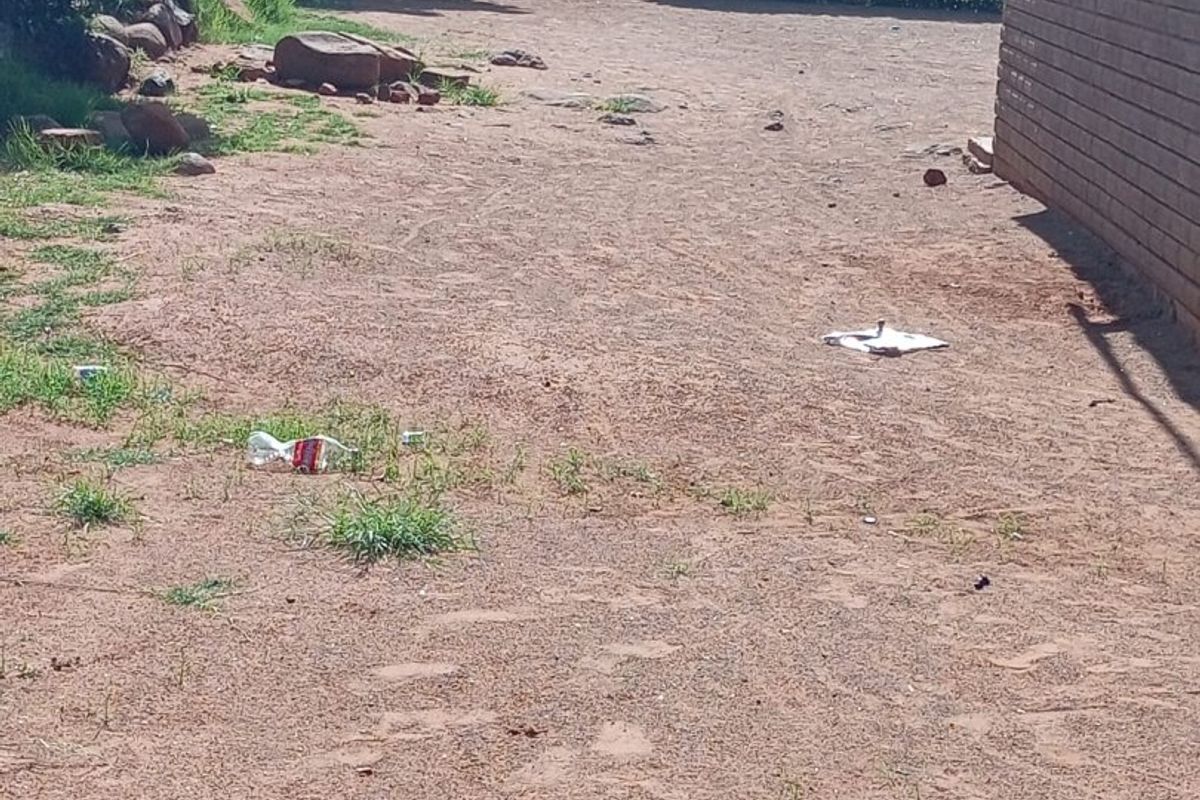 4 Room RDP house For Sale for Cash in Mangaung - Photo 4