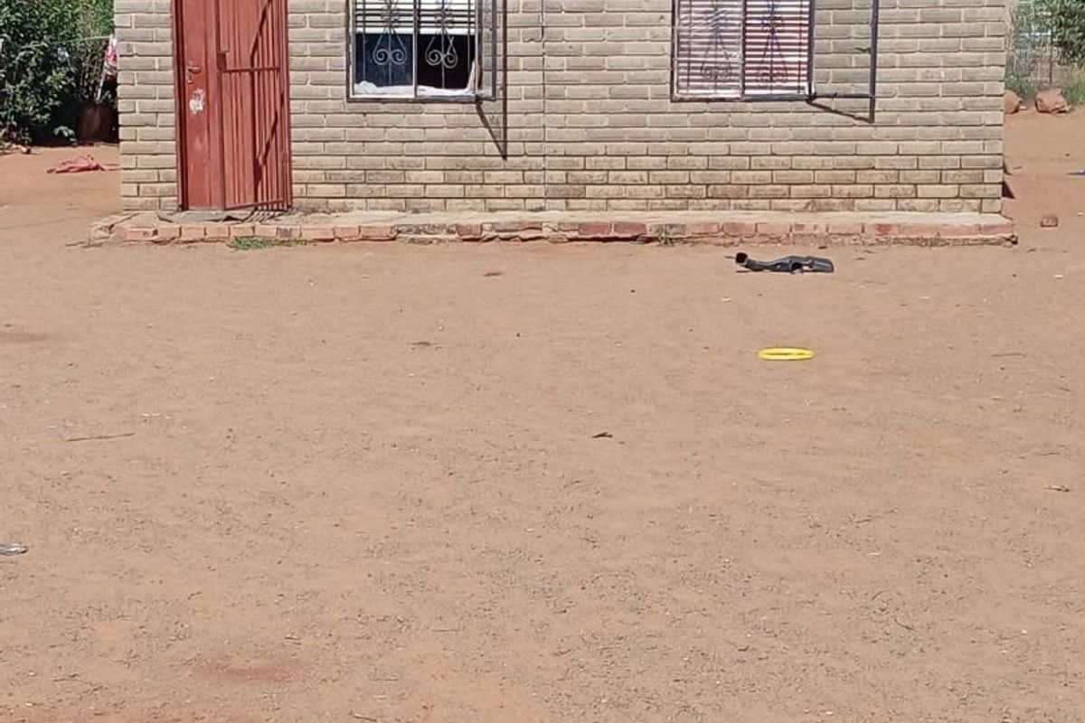 4 Room RDP house For Sale for Cash in Mangaung - Photo 5