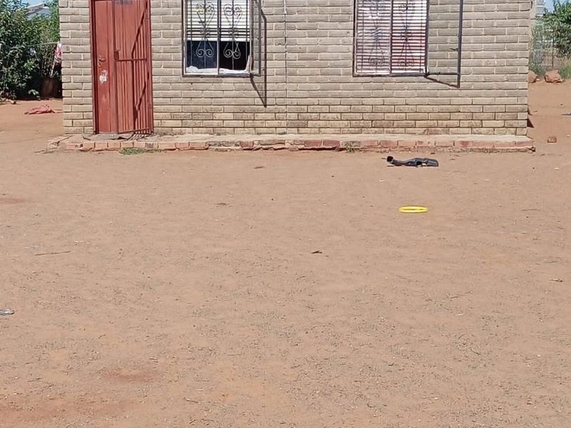 4 Room RDP house For Sale for Cash in Mangaung - Photo 5