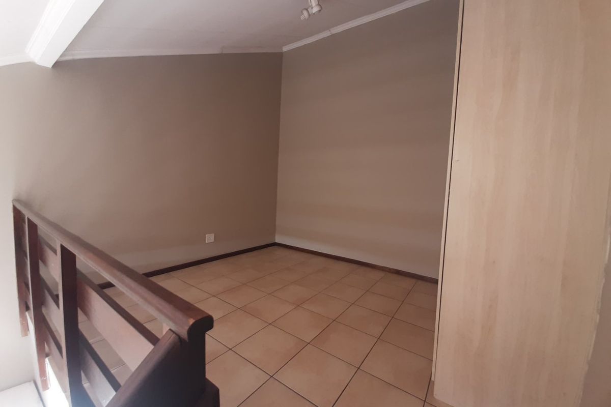 1 Bedroom Loft for Sale in Hatfield - Photo 4