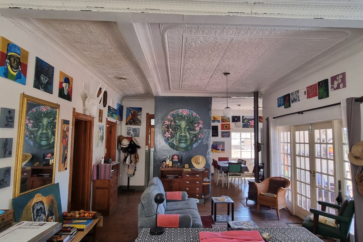 Unique Corner Stand Home with Spacious Cottage and Versatile Living Spaces - Photo 5