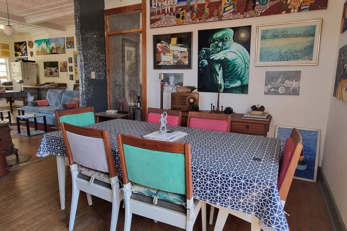 Unique Corner Stand Home with Spacious Cottage and Versatile Living Spaces - Photo 4