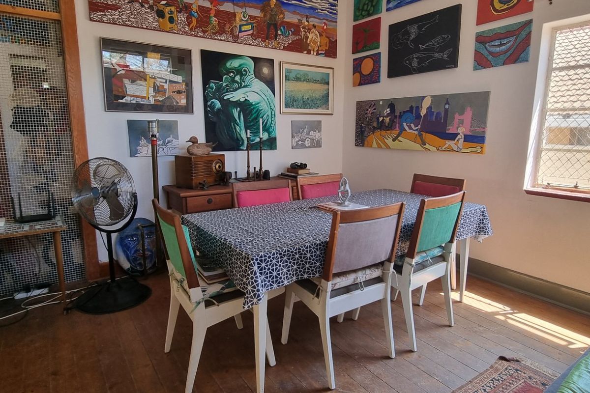 Unique Corner Stand Home with Spacious Cottage and Versatile Living Spaces - Photo 2