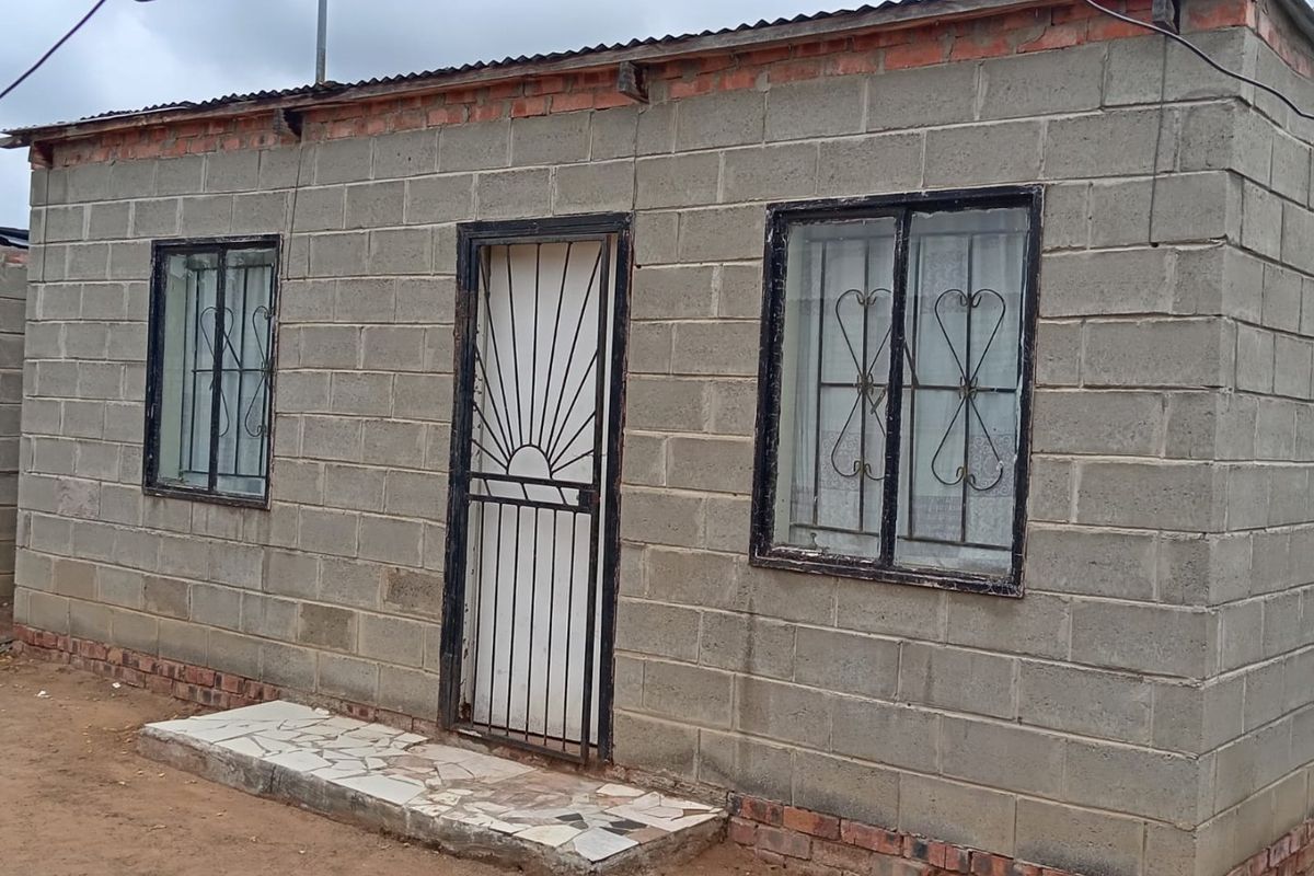 Neat 4 Room RDP House for sale in Bergman, Mangaung - Photo 3