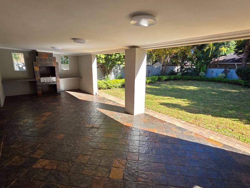 Renovated 4-Bedroom Family Home  in Garsfontein- Reasonable Offers Welcome. - Photo 2