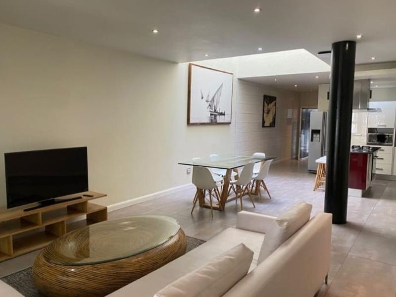 Luxurious Fully Furnished Garden Apartment to rent in Sandown, Sandton - Photo 3