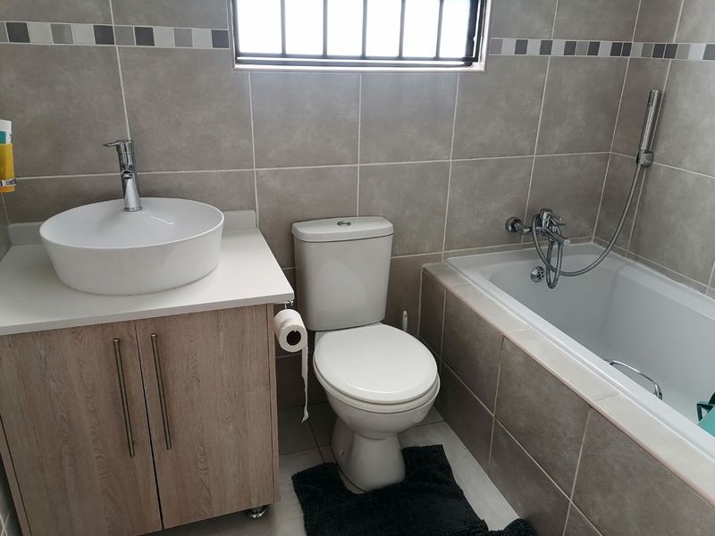 Beautiful Family Home to Rent in Excellent Area, Arcata Estate - Photo 9