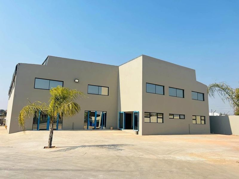 Prime Commercial Space To Let in Brits - Photo 5