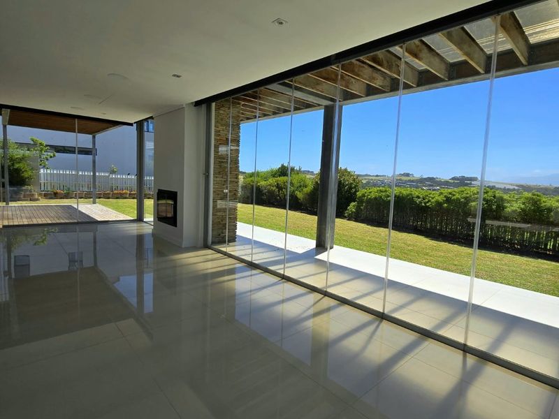 Stunning 3-Bedroom House in Prime Location! - Photo 7